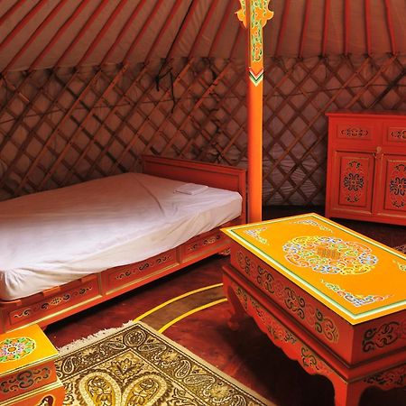 كلووار كارنووي Yourte Roulotte Et Gite De La Laita المظهر الخارجي الصورة