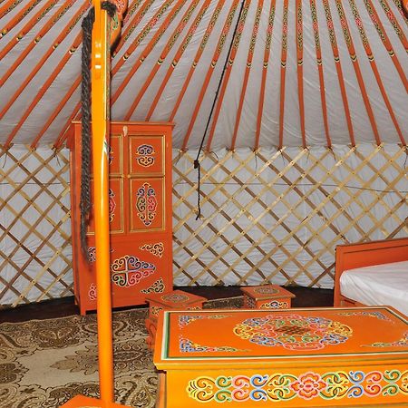 كلووار كارنووي Yourte Roulotte Et Gite De La Laita المظهر الخارجي الصورة